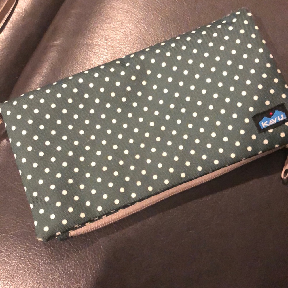 Kavu Wristlet